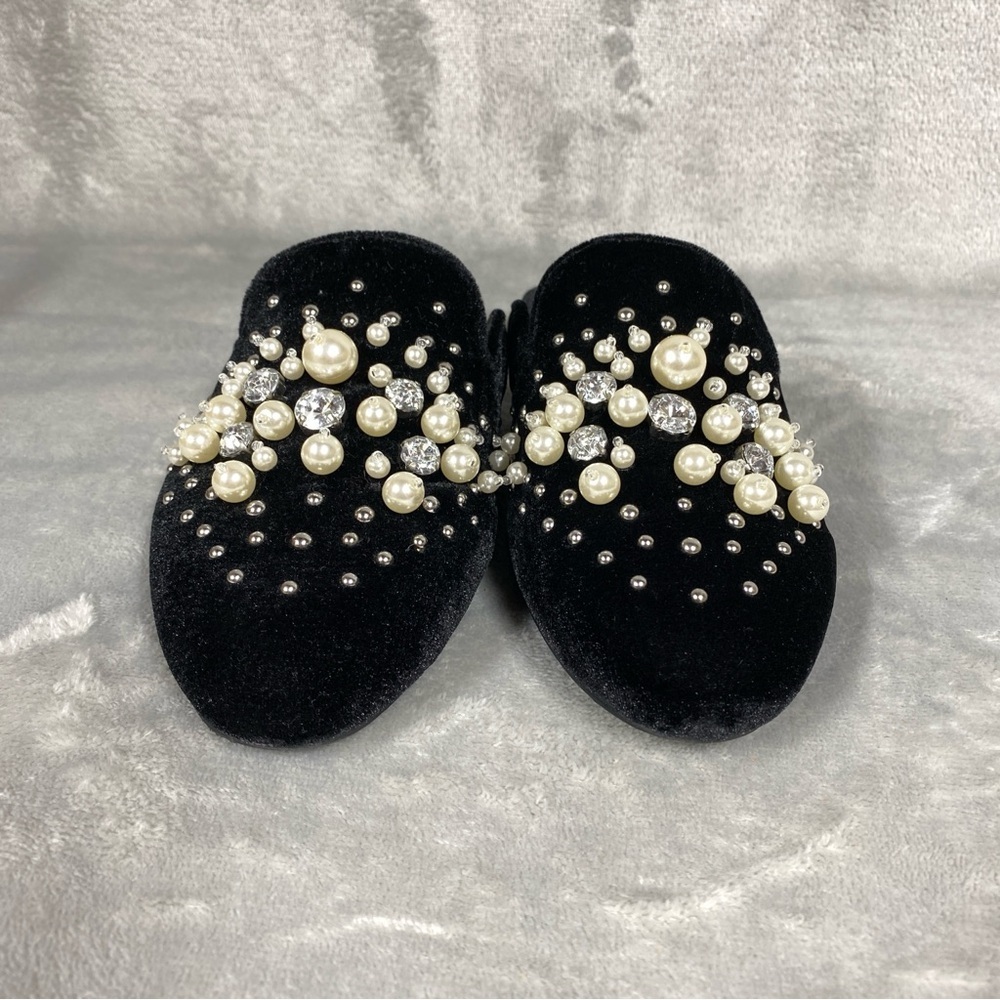 Steve Madden Pearls Black Velvet Mules Womens Size 6.5 - Picture 2 of 9